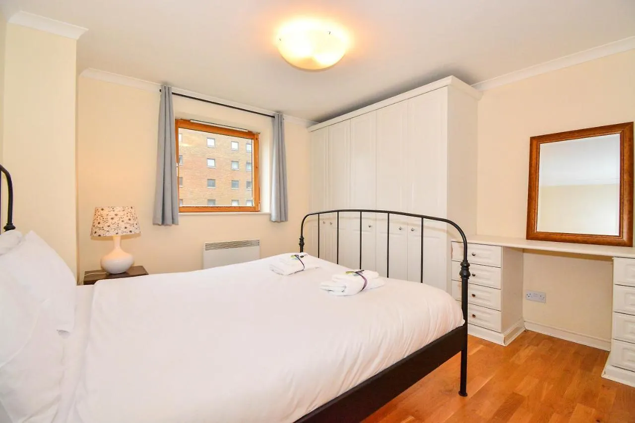 Apartment Wharf - Meridian Place Barking  United Kingdom